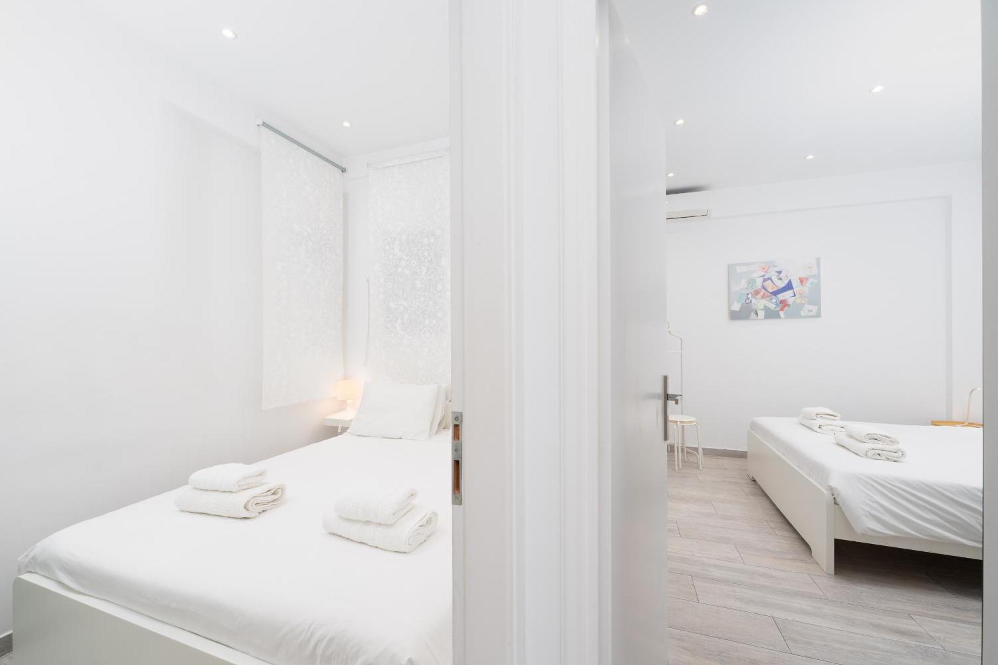 Spacious Modern Apartment In Athens Near Metro ภายนอก รูปภาพ