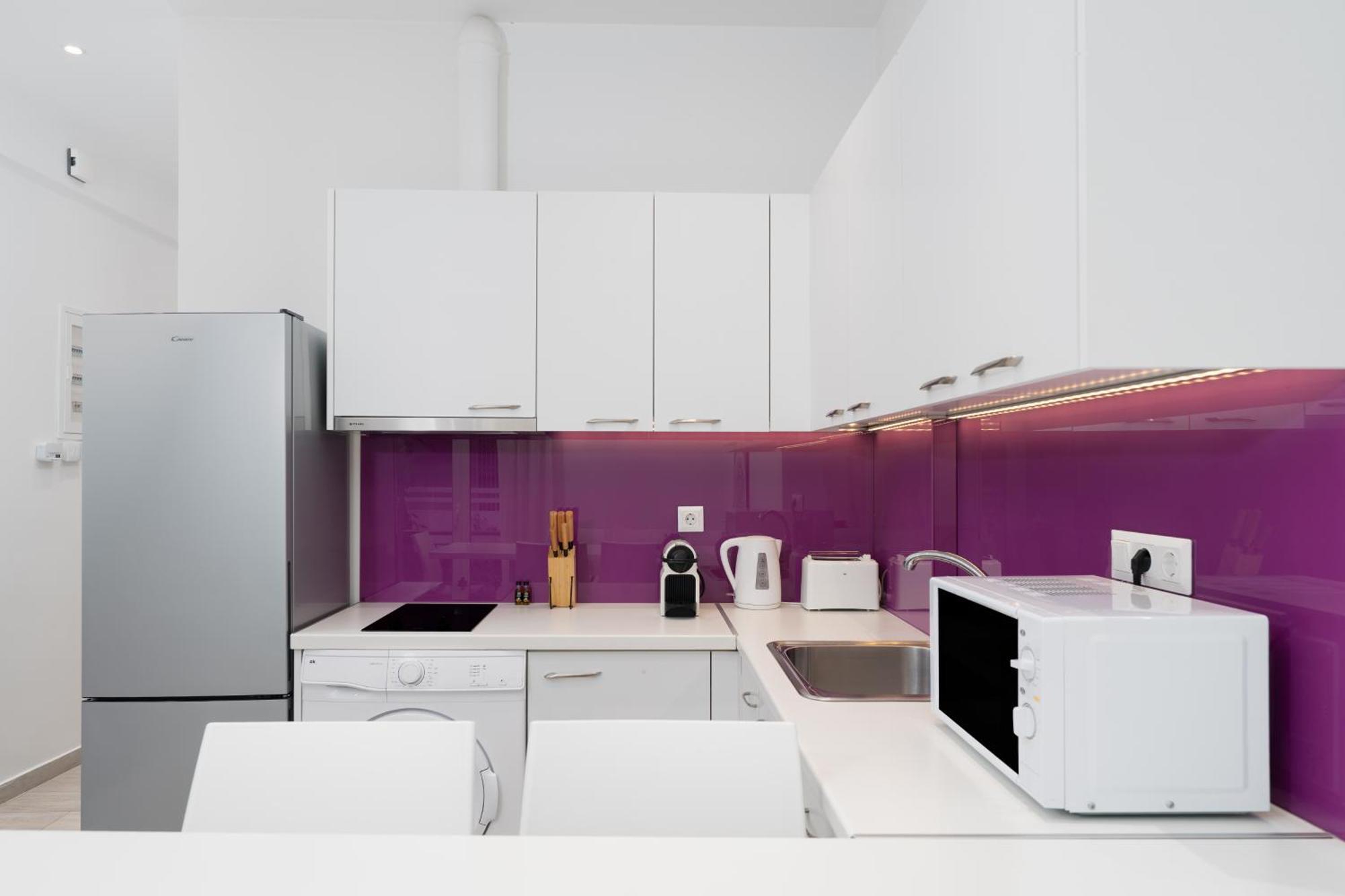 Spacious Modern Apartment In Athens Near Metro ภายนอก รูปภาพ