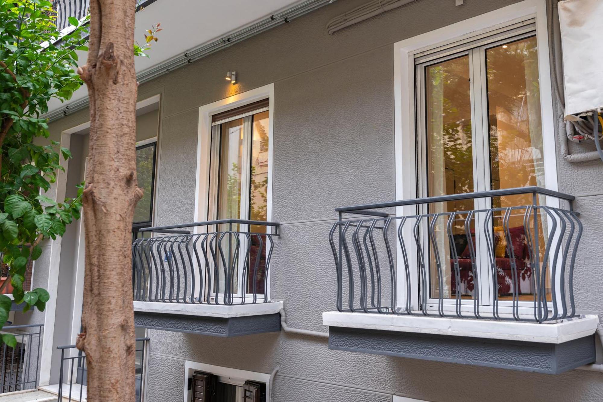 Spacious Modern Apartment In Athens Near Metro ภายนอก รูปภาพ