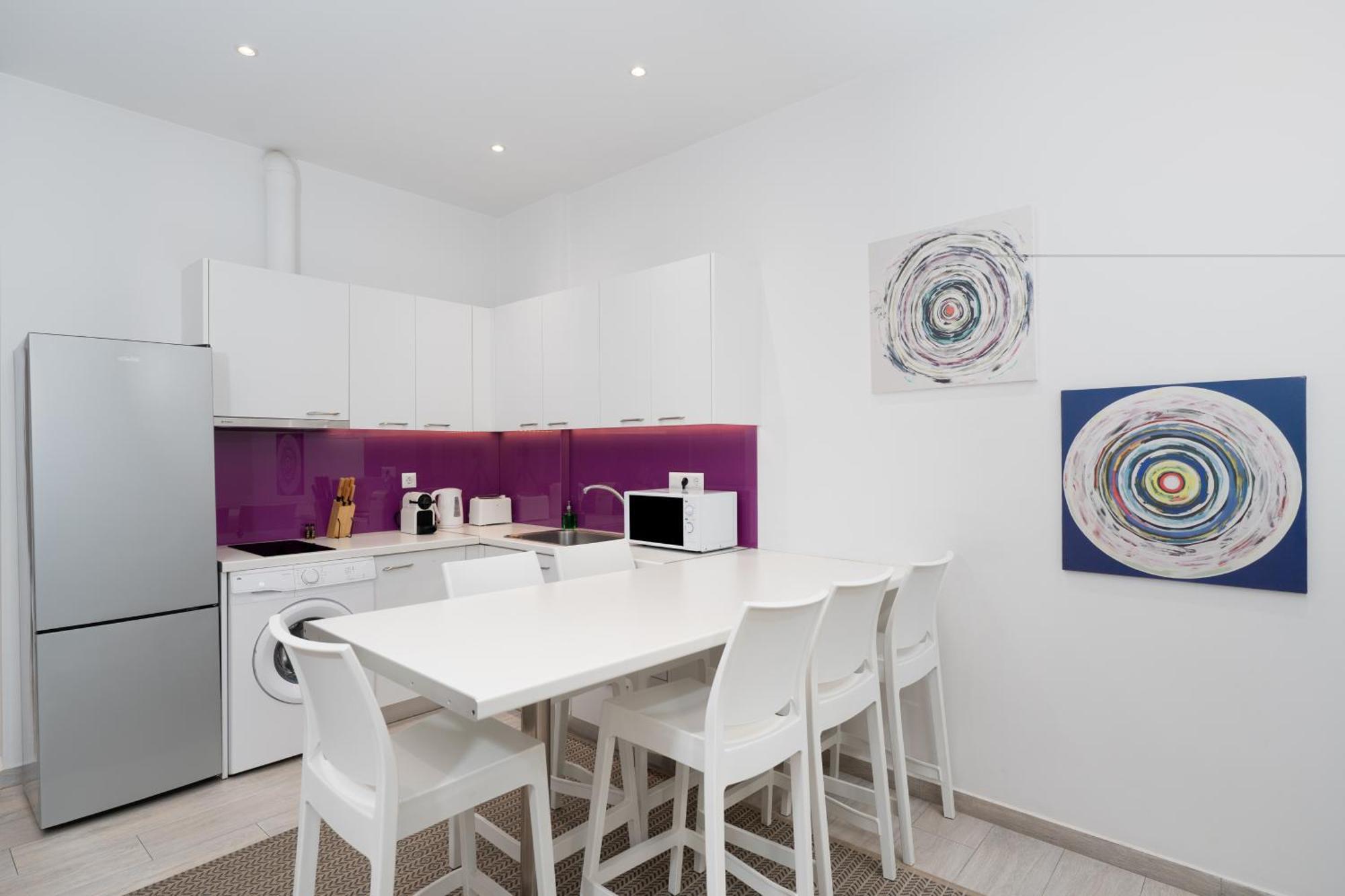 Spacious Modern Apartment In Athens Near Metro ภายนอก รูปภาพ