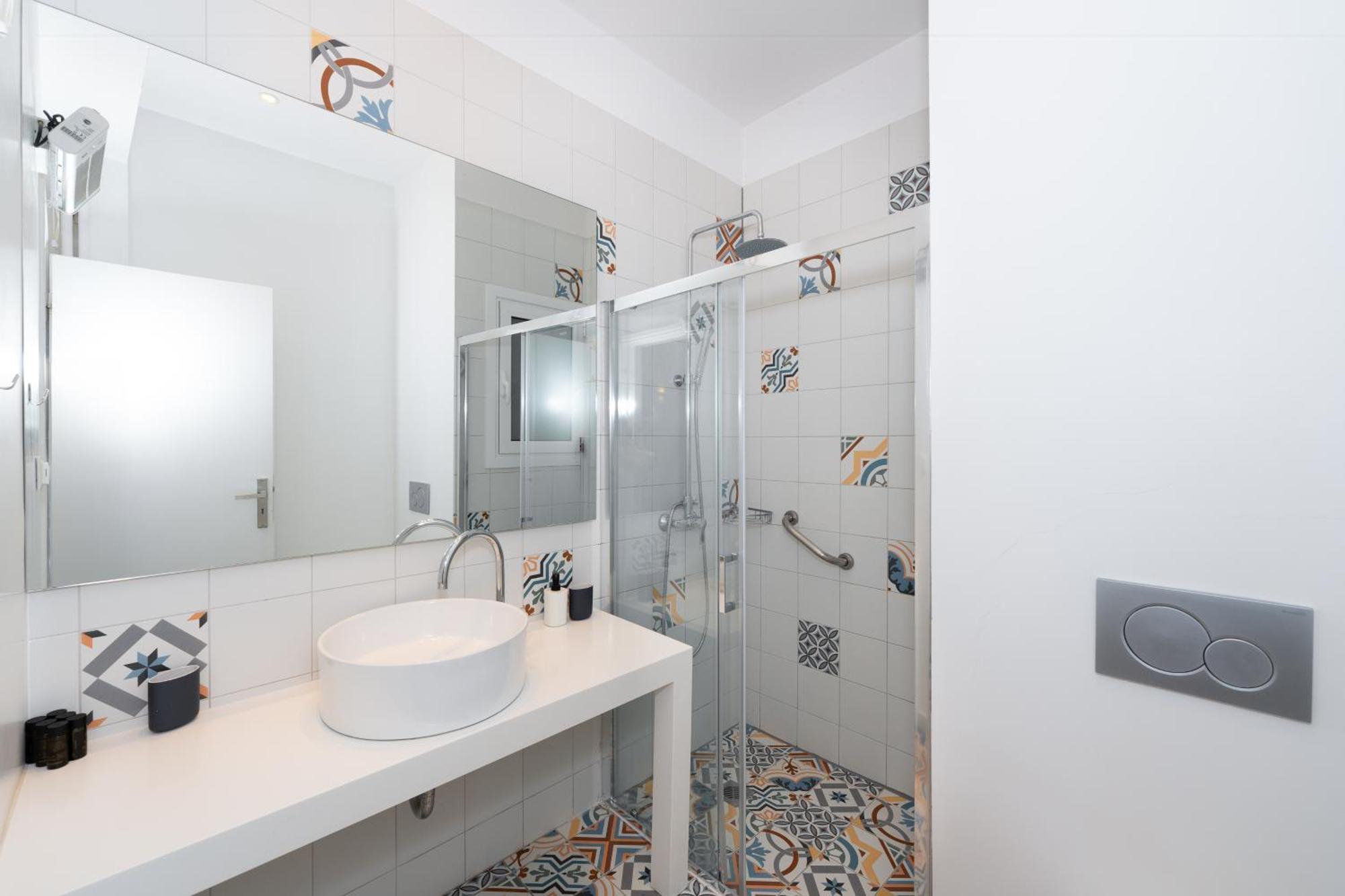 Spacious Modern Apartment In Athens Near Metro ภายนอก รูปภาพ